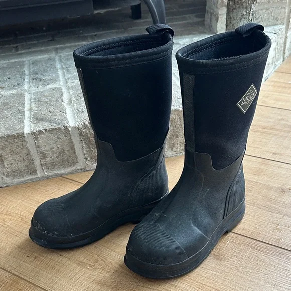Muck Kids Black Rain & Snow Boots - Picture 2 of 6
